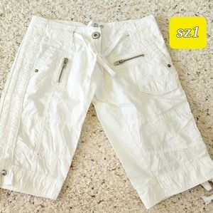 Women Capri